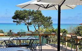 Hôtel De La Terrasse